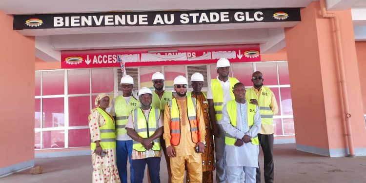Moudjoutaba Barry, DG A sur le chantier de rénovation du stade Général Lansana Conté