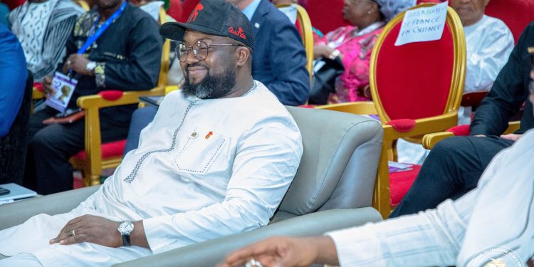 Coup d’envoi vibrant de la 17e édition des 72 Heures du Livre à Conakry : la « Puissance féminine » célébrée sous le regard inspiré du Chef de Cabinet du Ministère de la Culture