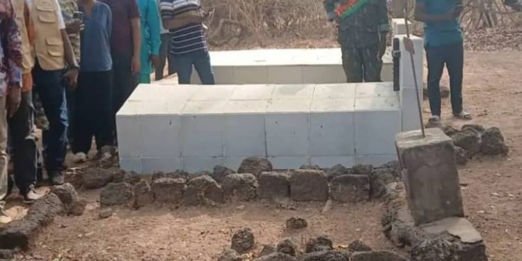 Le Premier ministre Amadou Oury Bah en Pèlerinage à Koundara : Hommage au Père Barry et découverte des Lieux Saints