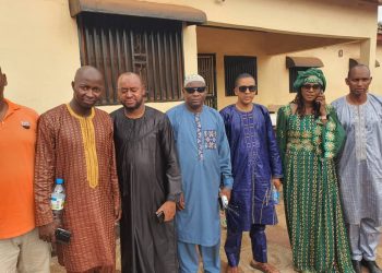 El-hadj Souleymane Bah, S/G CERAG France : Votre présence à nos côtés, à l’occasion du rappel à Dieu de mon défunt père, témoigne de la profondeur des liens qui nous unissent