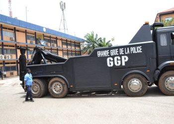 Conakry : La police se dote d’une grue pour fluidifier la circulation