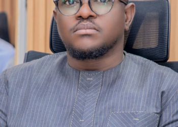 𝐑É𝐏𝐎𝐍𝐒𝐄 À 𝐔𝐍𝐄 𝐂𝐑𝐈𝐓𝐈𝐐𝐔𝐄 É𝐌𝐎𝐓𝐈𝐎𝐍𝐍𝐄𝐋𝐋𝐄 : 𝐩𝐨𝐮𝐫 𝐮𝐧𝐞 𝐫é𝐟𝐨𝐫𝐦𝐞 é𝐥𝐞𝐜𝐭𝐨𝐫𝐚𝐥𝐞 𝐟𝐨𝐧𝐝é𝐞 𝐬𝐮𝐫 𝐥𝐚 𝐫𝐢𝐠𝐮𝐞𝐮𝐫, 𝐧𝐨𝐧 𝐬𝐮𝐫 𝐥𝐞𝐬 𝐟𝐚𝐧𝐭𝐚𝐬𝐦𝐞𝐬