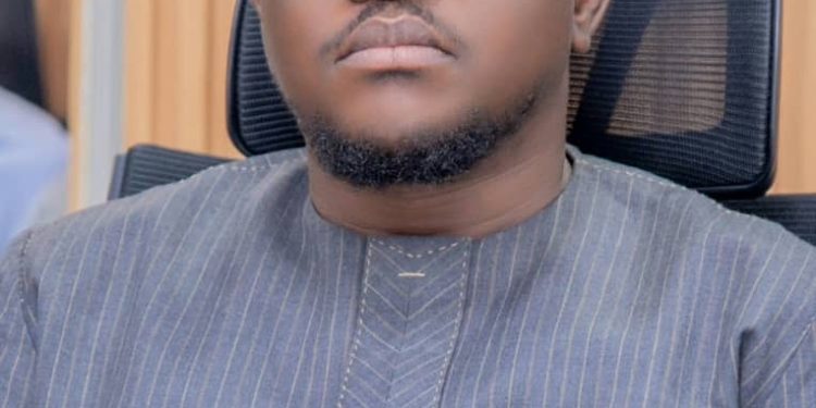 𝐑É𝐏𝐎𝐍𝐒𝐄 À 𝐔𝐍𝐄 𝐂𝐑𝐈𝐓𝐈𝐐𝐔𝐄 É𝐌𝐎𝐓𝐈𝐎𝐍𝐍𝐄𝐋𝐋𝐄 : 𝐩𝐨𝐮𝐫 𝐮𝐧𝐞 𝐫é𝐟𝐨𝐫𝐦𝐞 é𝐥𝐞𝐜𝐭𝐨𝐫𝐚𝐥𝐞 𝐟𝐨𝐧𝐝é𝐞 𝐬𝐮𝐫 𝐥𝐚 𝐫𝐢𝐠𝐮𝐞𝐮𝐫, 𝐧𝐨𝐧 𝐬𝐮𝐫 𝐥𝐞𝐬 𝐟𝐚𝐧𝐭𝐚𝐬𝐦𝐞𝐬