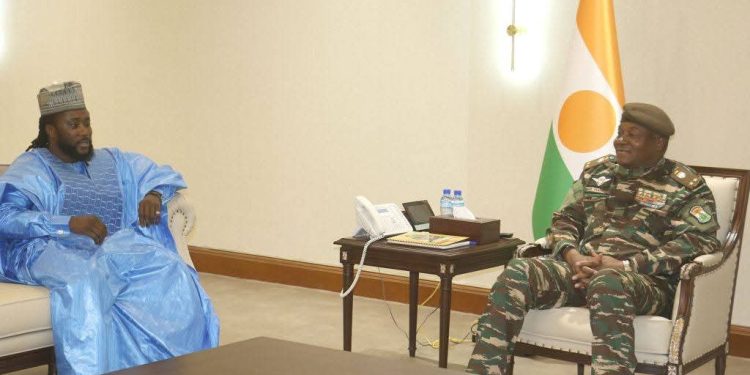 Élie Kamano : De la déchéance morale à l’errance diplomatique