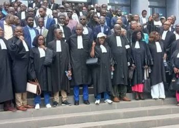 Crise au sein de la transition : le Barreau de Guinée se retire des organes et boycotte les audiences