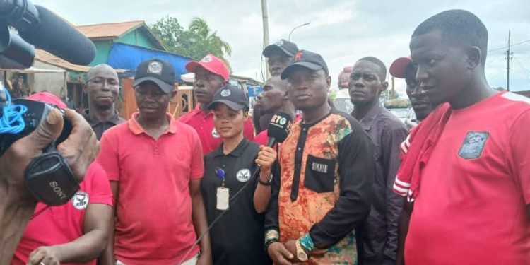 Sanoyah : poursuite du déguerpissement des encombrants physiques au niveau de l’échangeur de KM36