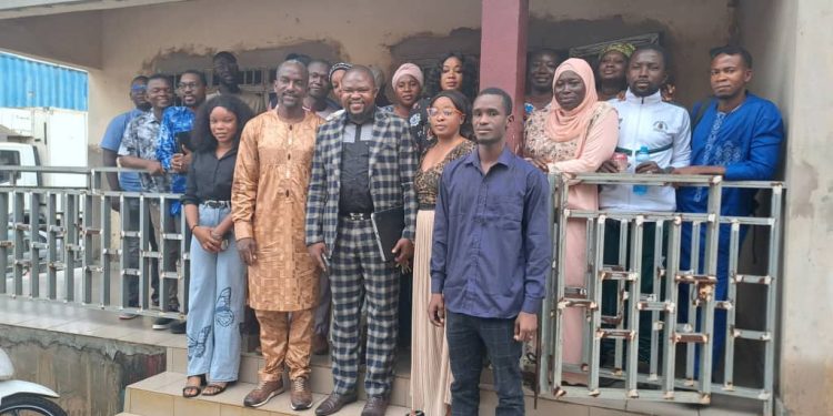 Conakry : L’Inspecteur régional du Commerce entame une tournée auprès des nouveaux fonctionnaires affectés