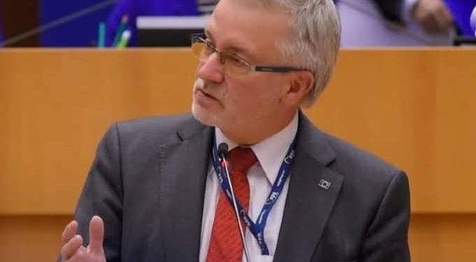 Présidentielle en Côte d’Ivoire : l’eurodéputé Michael Gahler alerte sur une dérive du processus électoral