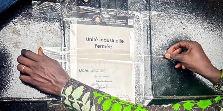 Matoto : dix unités de production d’eau fermées pour non-respect des normes sanitaires