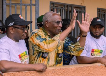 𝐑𝐞́𝐟𝐞́𝐫𝐞𝐧𝐝𝐮𝐦 𝐜𝐨𝐧𝐬𝐭𝐢𝐭𝐮𝐭𝐢𝐨𝐧𝐧𝐞𝐥 𝐝𝐮 𝟐𝟏 𝐬𝐞𝐩𝐭𝐞𝐦𝐛𝐫𝐞 𝟐𝟎𝟐𝟓: 𝐀𝐩𝐩𝐞𝐥 𝐝𝐮 𝐏𝐫𝐞𝐦𝐢𝐞𝐫 𝐌𝐢𝐧𝐢𝐬𝐭𝐫𝐞, 𝐀𝐦𝐚𝐝𝐨𝐮 𝐎𝐮𝐫𝐲 𝐁𝐚𝐡, 𝐚̀ 𝐥𝐚 𝐦𝐨𝐛𝐢𝐥𝐢𝐬𝐚𝐭𝐢𝐨𝐧 𝐩𝐨𝐮𝐫 𝐥𝐞 𝐎𝐔𝐈