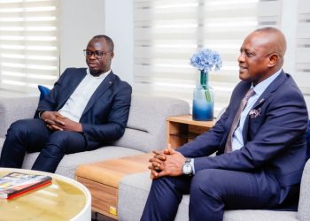 Élections Présidentielles 2025 : Le CNOSCG rencontre le Ministre Fana, pour le renforcement de la lutte contre la désinformation