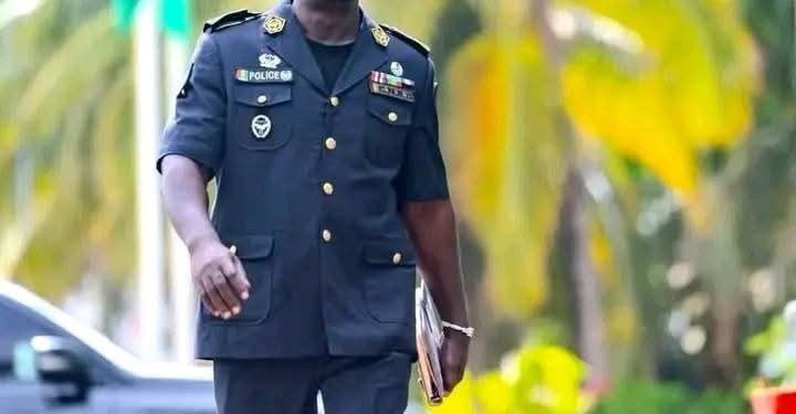 Le Général Djenaba Sory Camara : un leadership exemplaire à la tête de la Police nationale guinéenne