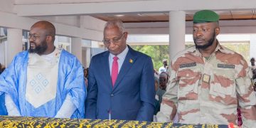 Le Gouvernement rend un hommage solennel à l’ancien ministre Alpha Abdoulaye Porthos Diallo