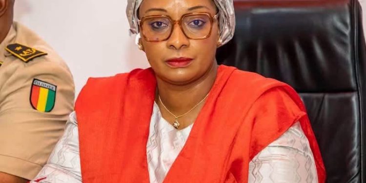 Nommée ministre de l’Administration du Territoire et de la Décentralisation, Camara Djenabou Touré remercie le Président Mamadi Doumbouya