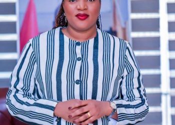 𝐏𝐚𝐮𝐥𝐢𝐧𝐞 𝐀𝐝𝐞𝐥𝐢𝐧𝐞 𝐏𝐚𝐭𝐫𝐢𝐜𝐢𝐚 𝐋𝐀𝐌𝐀𝐇, ancienne Ministre de la Femme, de la Famille et des Solidarités exprime sa gratitude au Président Doumbouya