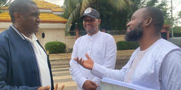 Conakry : l’honorable Mamadou Abass Souaré et plusieurs députés échangent avec les ressortissants de Mali
