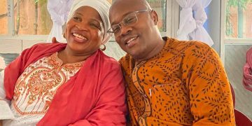 Ousmane Gaoual Diallo : derrière l’homme public, l’épouse qui partage le chemin