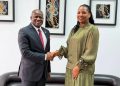 Diplomatie et diaspora : Fatoumata Binta Diallo échange avec le ministre Ismaël Nabé
