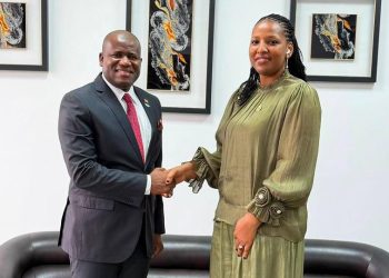 Diplomatie et diaspora : Fatoumata Binta Diallo échange avec le ministre Ismaël Nabé
