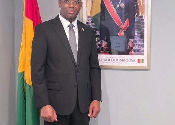𝐈𝐛𝐫𝐚𝐡𝐢𝐦𝐚 𝐍’𝐃𝐚𝐢̈𝐫𝐲 𝐃𝐈𝐀𝐋𝐋𝐎, Ambassadeur de la Guinée aux USA : « 𝐒𝐞𝐫𝐯𝐢𝐫 𝐥𝐚 𝐆𝐮𝐢𝐧𝐞́𝐞 𝐞𝐬𝐭 𝐮𝐧 𝐡𝐨𝐧𝐧𝐞𝐮𝐫. 𝐄̂𝐭𝐫𝐞 𝐝𝐢𝐠𝐧𝐞 𝐝𝐞 𝐬𝐚 𝐜𝐨𝐧𝐟𝐢𝐚𝐧𝐜𝐞 𝐞𝐬𝐭 𝐮𝐧 𝐝𝐞𝐯𝐨𝐢𝐫 »