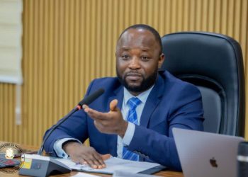 Guinée : le ministre Bourouno annonce la fin du recrutement par relations dans la fonction publique