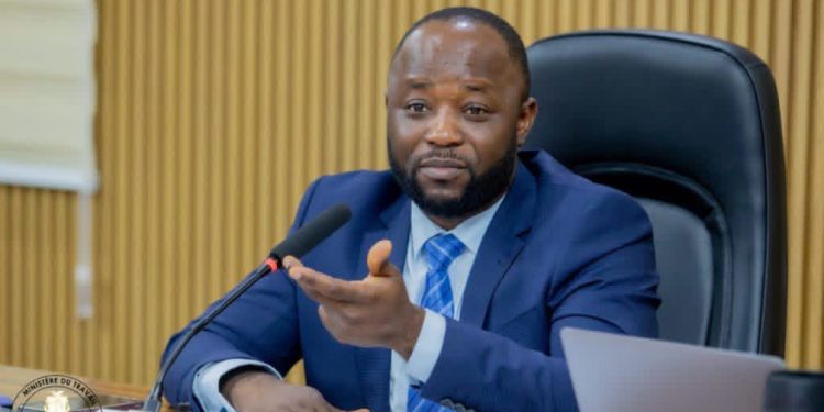 Guinée : le ministre Bourouno annonce la fin du recrutement par relations dans la fonction publique